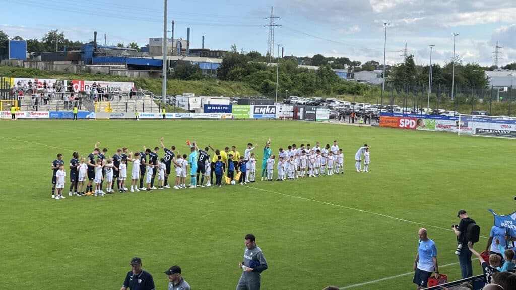 SSVg Velbert - VfL Bochum vor dem Anstoss